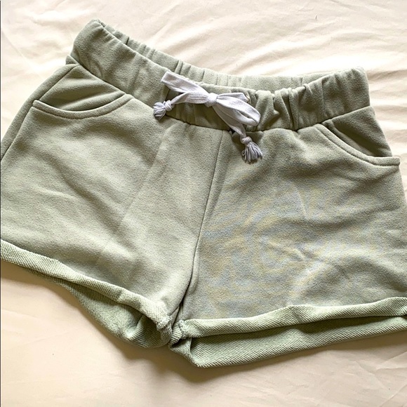 Women’s shorts - Picture 1 of 2
